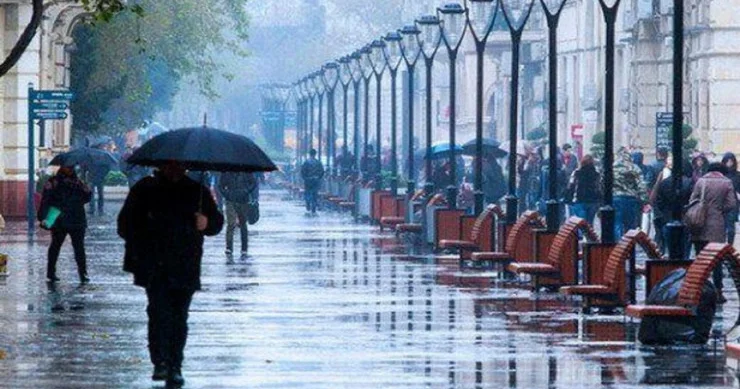 Yağıntılı və küləkli havanın hansı tarixə kimi davam edəcəyi AÇIQLANDI