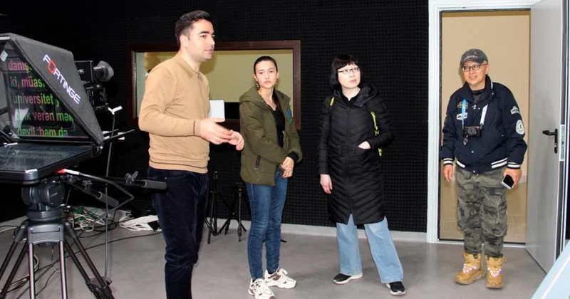 Pekindən Gəncəyə media əməkdaşlığı: Sinxua nümayəndələri ADAU da