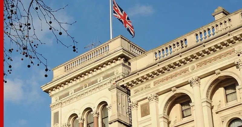 Посла Ирана вызвали в МИД Великобритани