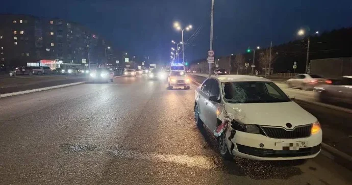 Gənc sürücü qırmızıdan keçib yaşlı piyadanı öldürdü Sonra qaçdı VİDEO
