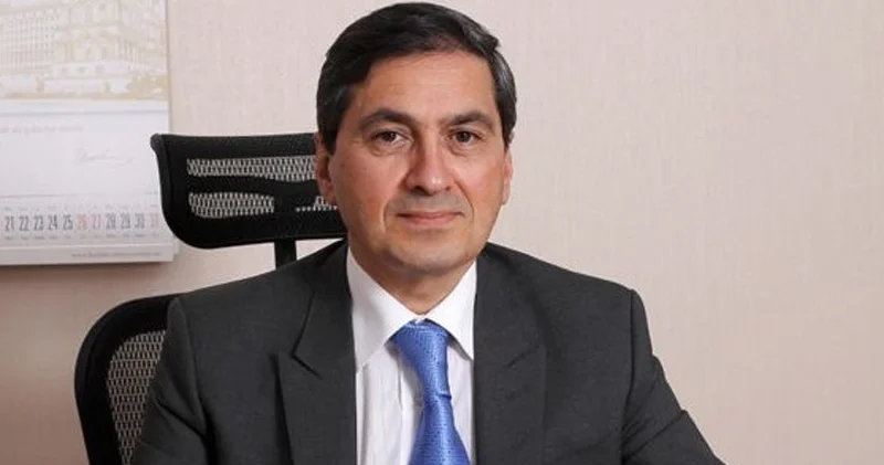 Burnu sınan xadiməyə görə mərkəz direktoru cərimələndi