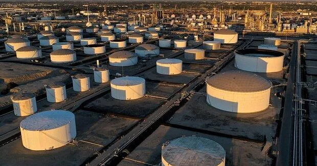 Запасы нефти США резко выросли