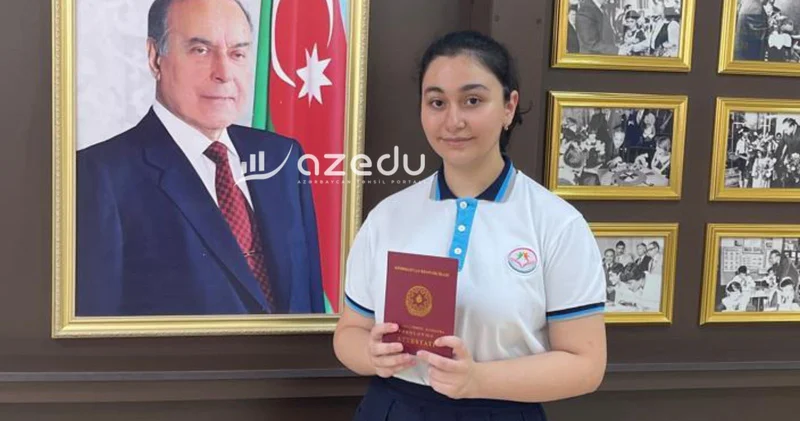 Zəhmətimin bəhrəsini görəndə çox xoşbəxt oldum 700 bala NAMİZƏD