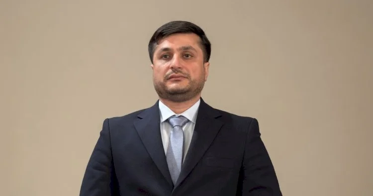 Nazir Azər Abbasova vəzifə verdi