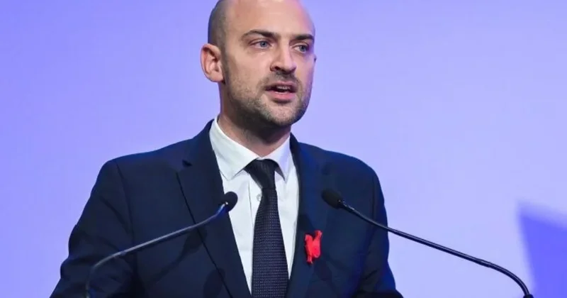 Барро: Первый транш кредита ЕС Украине в €90 млрд может быть выделен в середине мая