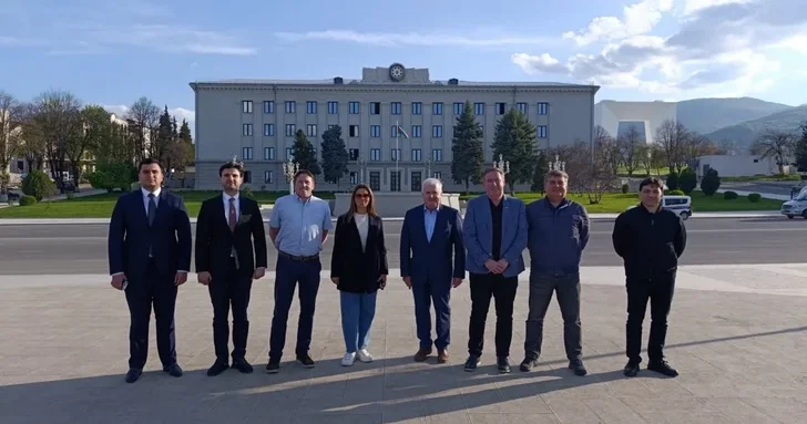 Парламентская делегация Ирландии ознакомилась с восстановительными работами в Ханкенди