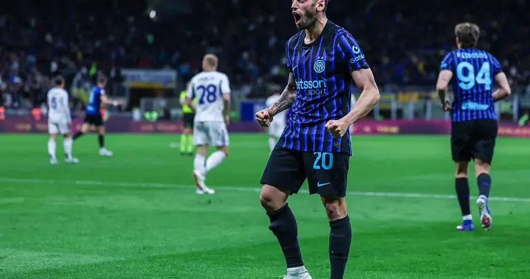 İnter türk futbolçuya yeni müqavilə təklif etdi