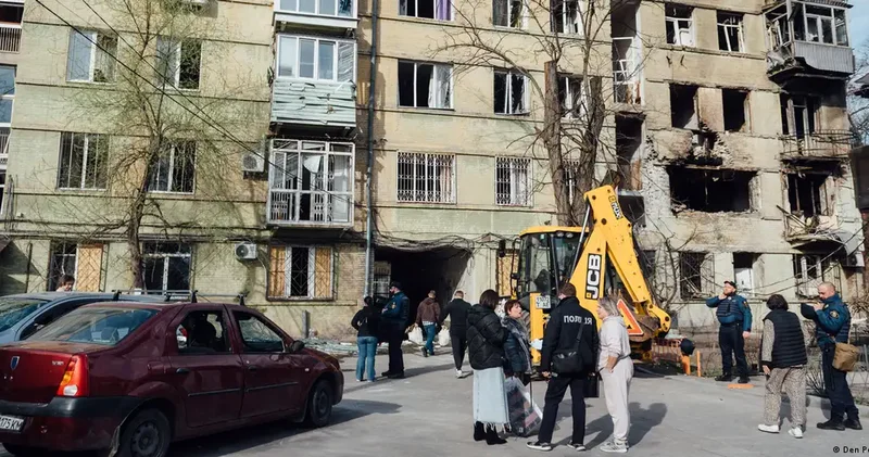 “Gecə hücumları və dağıntılar: Ukrayna və Rusiyada mülki itkilər artır“ Ukrayna KİV ləri