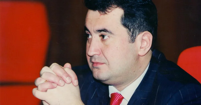 Если звезды зажигают, значит, это кому нибудь нужно? АКТУАЛЬНО от Эльмиры Ахундовой