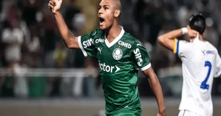 Mançester Yunayted 16 yaşlı futbolçu üçün 40 milyon ödəməyə hazırdır