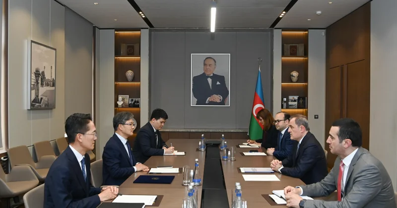 Ceyhun Bayramov Koreya Respublikasının ölkəmizdəki yeni səfiri ilə görüşüb
