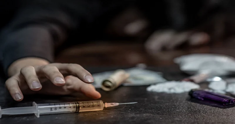 Bakıda meyit TAPILDI: Cavandır, deyirlər ki, narkoman olub