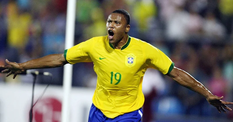 Julio Baptista Real a qayıdır