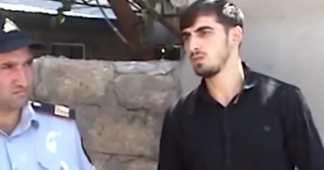 Bakıda kişi arvadına nömrəsini göstərən taksi sürücüsünü öldürüb