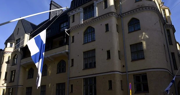 Ruslar və belaruslar Finlandiyada daşınmaz əmlak ala bilməzlər...
