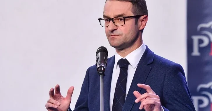 Экс президент польского клуба раскритиковал продажу вратаря в Карабах