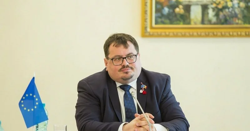 Михалко направил поздравления Азербайджану