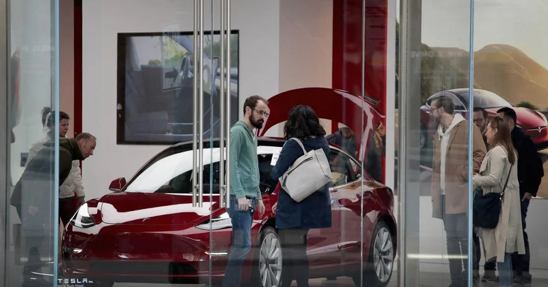 Tesla Avropanın Elektrikli Avtomobil Bazarında Liderliyini İtirdi