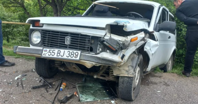 Şəmkirdə iki avtomobil toqquşdu FOTO YENİLƏNİB