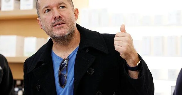 ИИ гаджет от экс дизайнера Apple повесят на шею