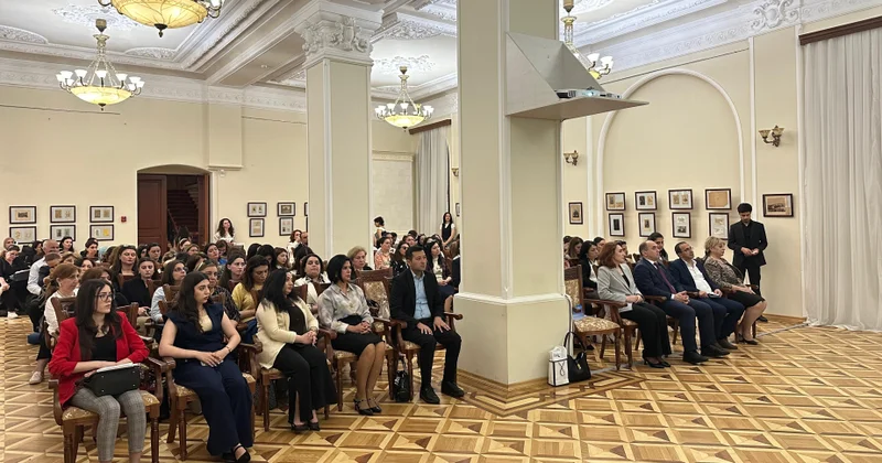 “Cümhuriyyət maarifçiliyi və müstəqil Azərbaycanın təhsil yolu” mövzusunda tədbir keçirilib
