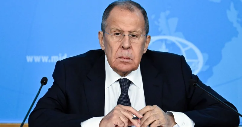 Лавров: РФ остается приверженной мирному урегулированию