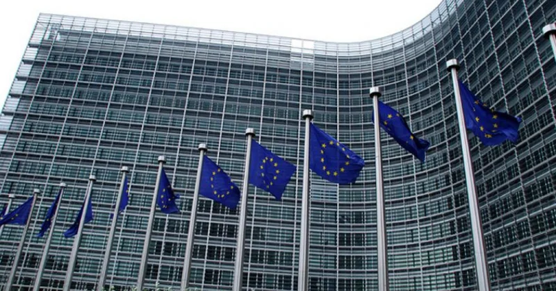 Brüssel Macarıstanın razılığı olmadan da Ukraynanın Aİ yə üzvlüyü üzrə danışıqlara başlamağı planlaşdırır