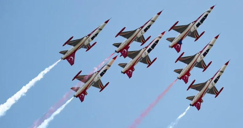 Türk ulduzları nın uçuşları oldu