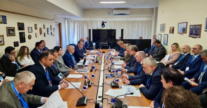 Sankt Peterburqda Xəzər dənizinin səviyyəsi və regional ekoloji əməkdaşlıq müzakirə olunub