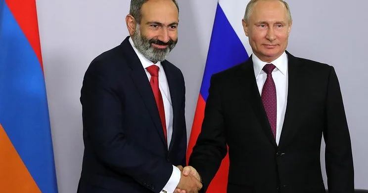 Rusiya Bakı ilə İrəvan arasında sülh danışıqlarında separatçıların iştirakını təklif edir...