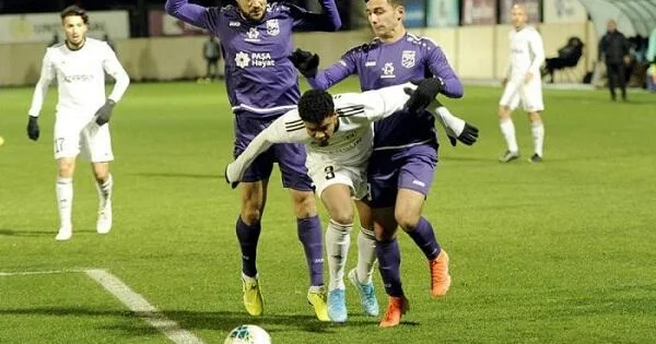 Sumqayıt darmadağınla qalib gəldi