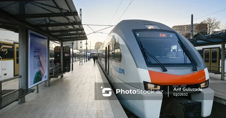 Стала известна причина задержки в движении скоростных поездов, следующих из Баку в Сумгайыт
