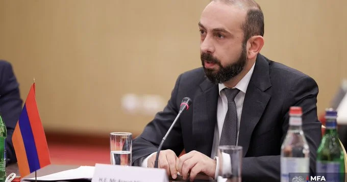 Mirzoyan: Ermənistan Azərbaycanla sülh müqaviləsini imzalamağa hazırdır