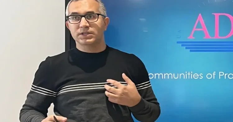 Belə bir şəraitdə “təhsil inkişaf edir” demək ictimaiyyətin ağlını alçaltmaqdan başqa bir şey deyil Kamran Əsədov