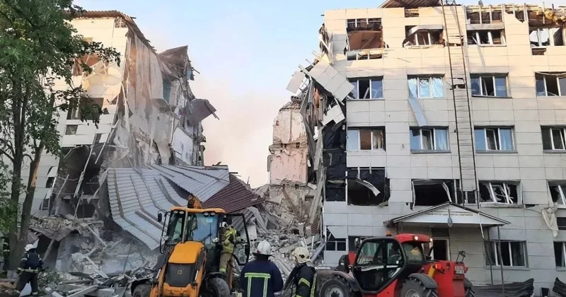 Число погибших от удара ВСУ по колледжу в Луганске достигло 11 человек ОБНОВЛЕНО