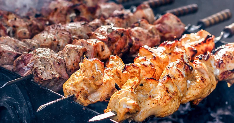 Кому нельзя есть шашлык и какое мясо самое безопасное