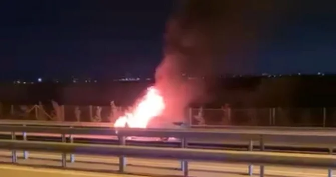 Bakıda avtomobil yandı