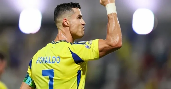 Çempion olan Ronaldo paylaşım edib