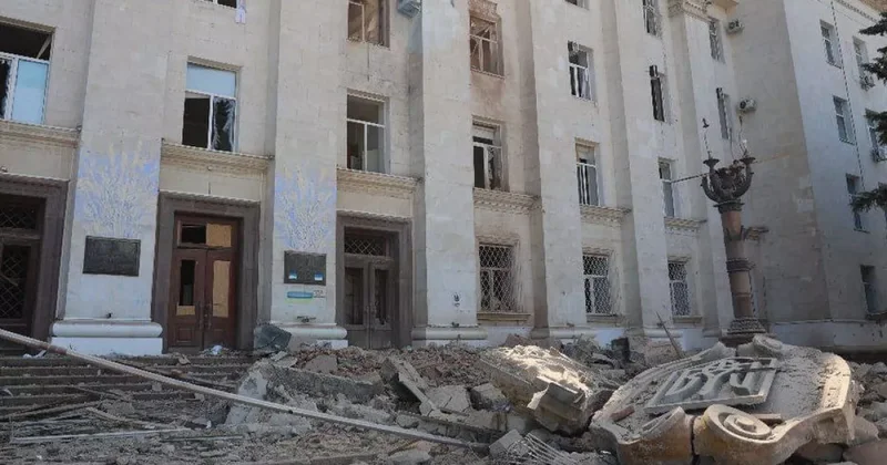 Российские удары по Херсону: разрушены дома, повреждена церковь, есть жертвы