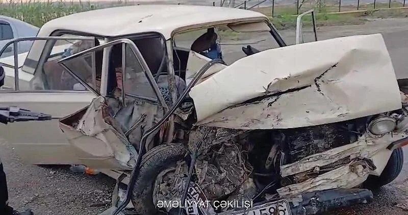 Тяжелое ДТП в Масазыре, спасатели вызволили пострадавшего ВИДЕО