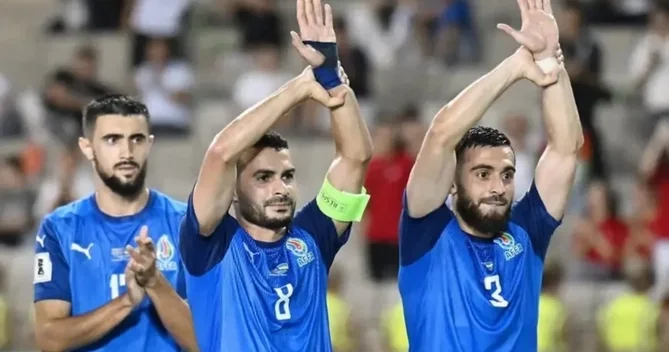 Emin Mahmudov: Elvin Cəfərquliyev hər komandaya fayda gətirəcək futbolçudur