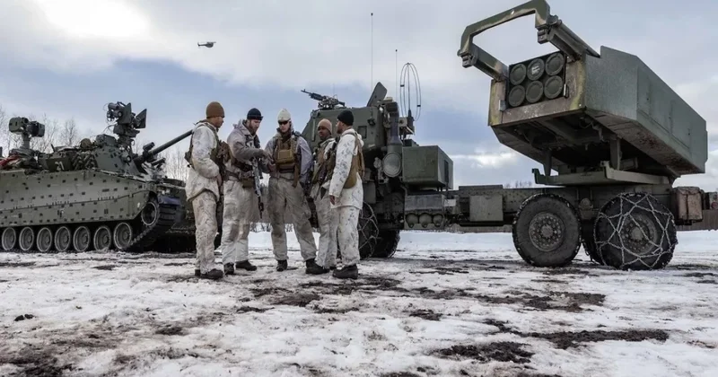 Niderland Arktikanı NATO nun çəkindirmə sisteminin bir hissəsi kimi tanıyıb