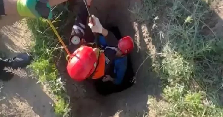 Samuxda kişi 20 metrlik quyuya düşdü VİDEO