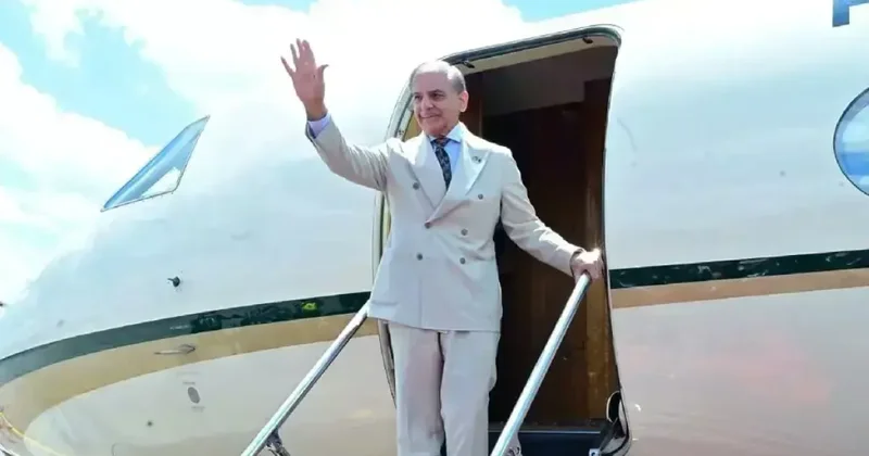 Премьер Пакистана прибыл в Китай