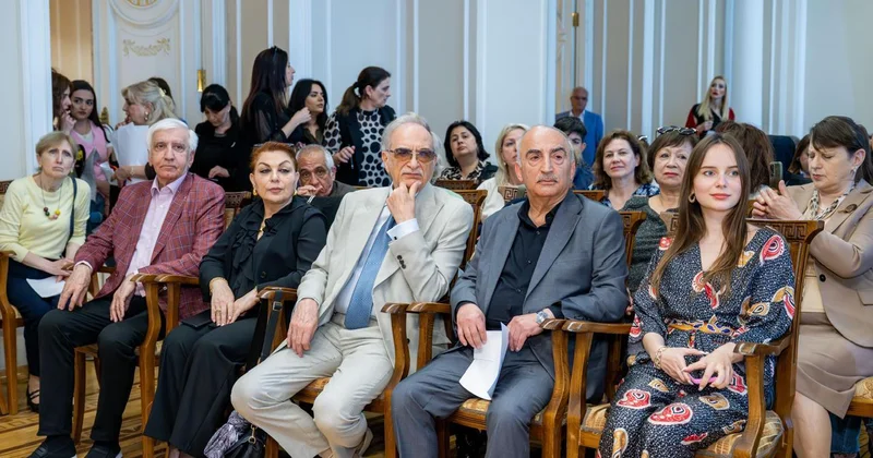 Xalq yazıçısı Natiq Rəsulzadənin yaradıcılıq gecəsi keçirilib FOTO