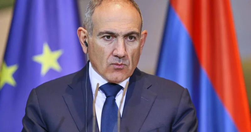 Пашинян заявил, что уйдет, если против него выступят 300 500 тыс. армян