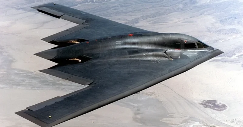 KİV: İranı vuran bombardmançıların pilotları arasında qadın da var