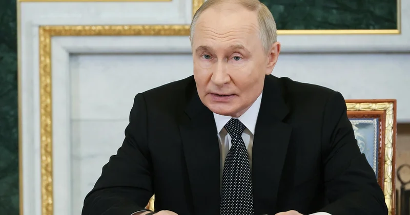 Putin: Rusiya bütün qoşun növlərinin döyüş imkanlarını artıracaq