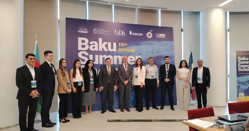 Bakıda 19 cu Yay Enerji Məktəbi başladı: Qlobal enerji təhlükəsizliyi və yaşıl keçid gündəmdə VİDEO