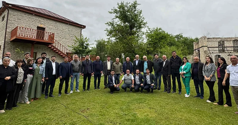 Bülbülün doğum günü münasibətilə yaşadığı evdə xatirəsi anılıb